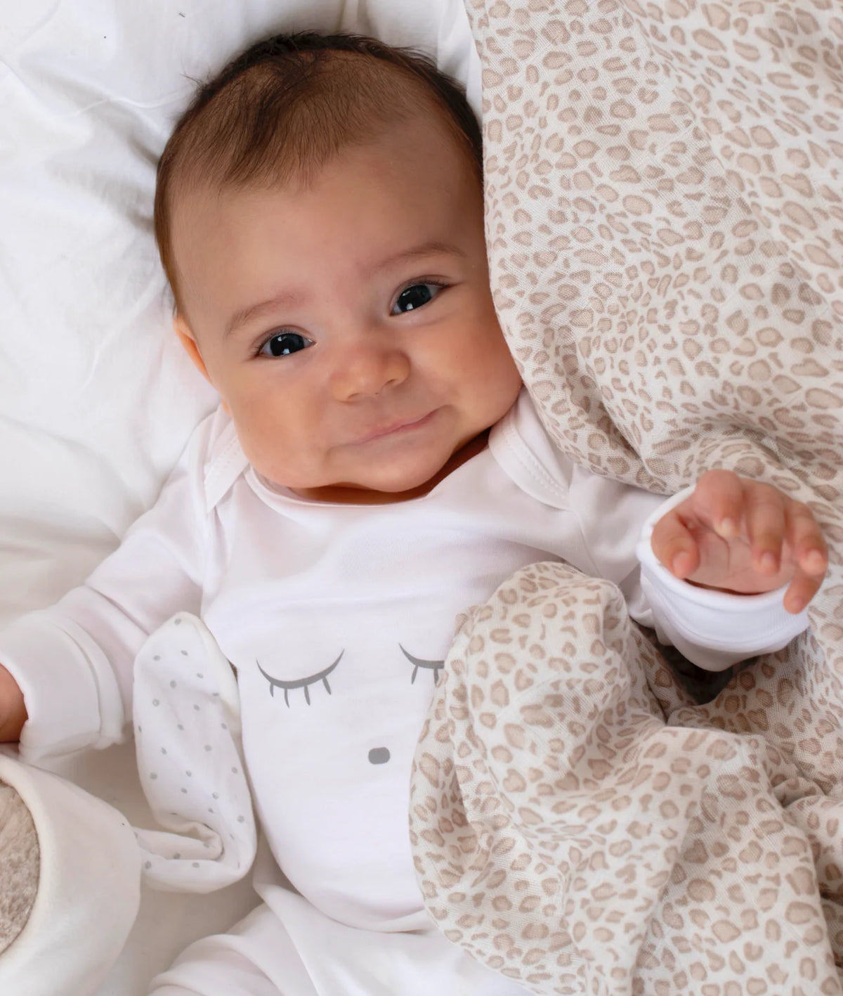 LIVLY BABY LEO SWADDLE