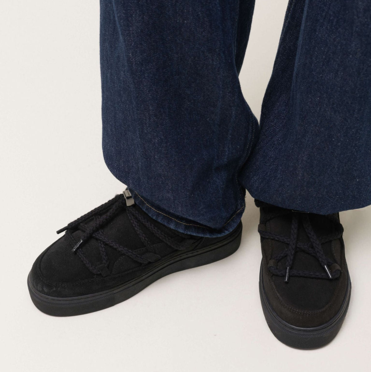 Classic Low Sneakers