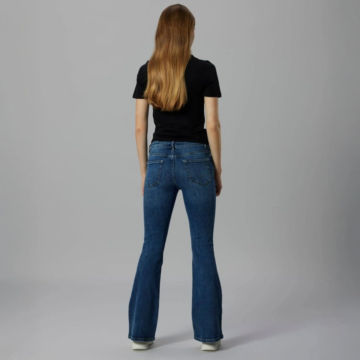 NLFBLI LOW WAIST FLARED JEANS - MÖRKBLÅ
